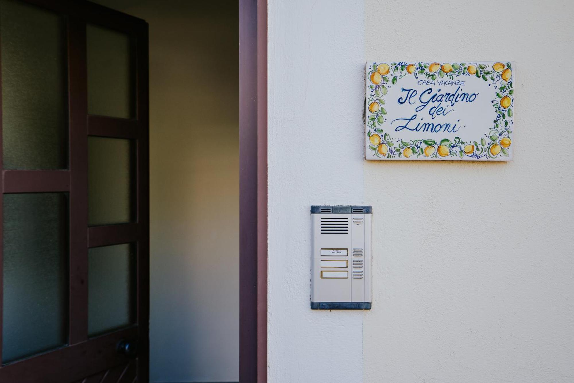 Il Giardino Dei Limoni Apartment Polvica Екстериор снимка