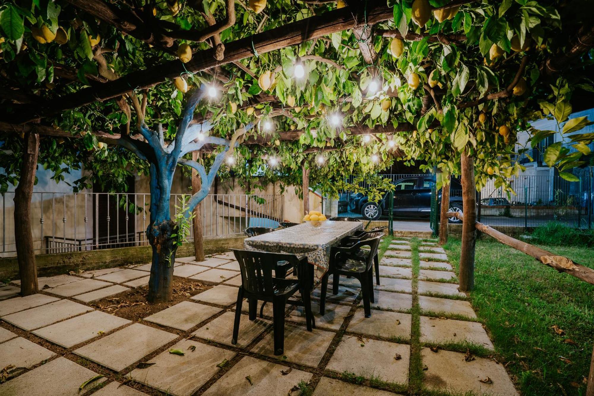 Il Giardino Dei Limoni Apartment Polvica Екстериор снимка