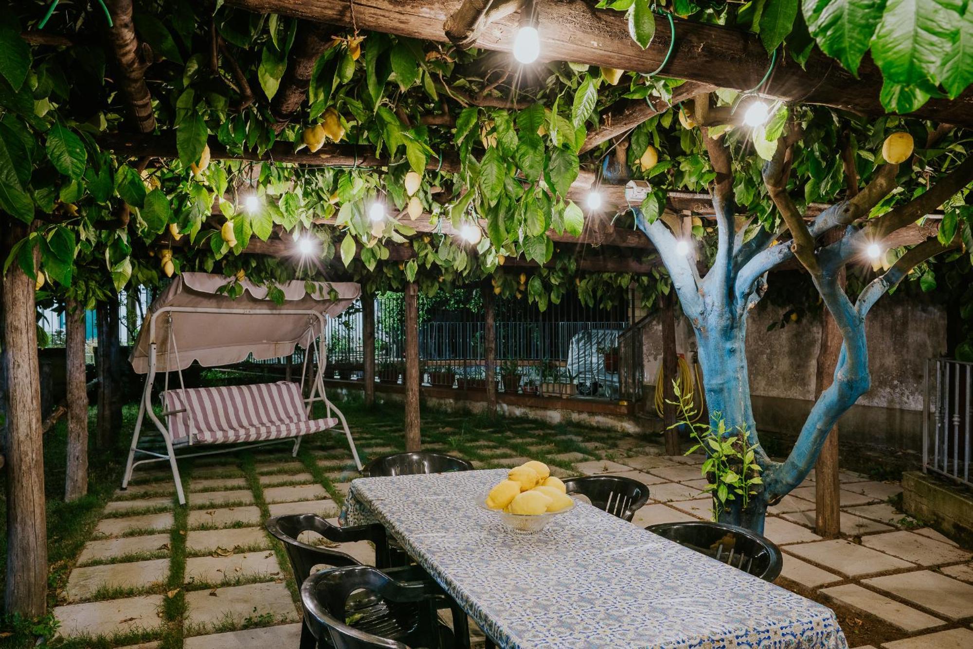 Il Giardino Dei Limoni Apartment Polvica Екстериор снимка